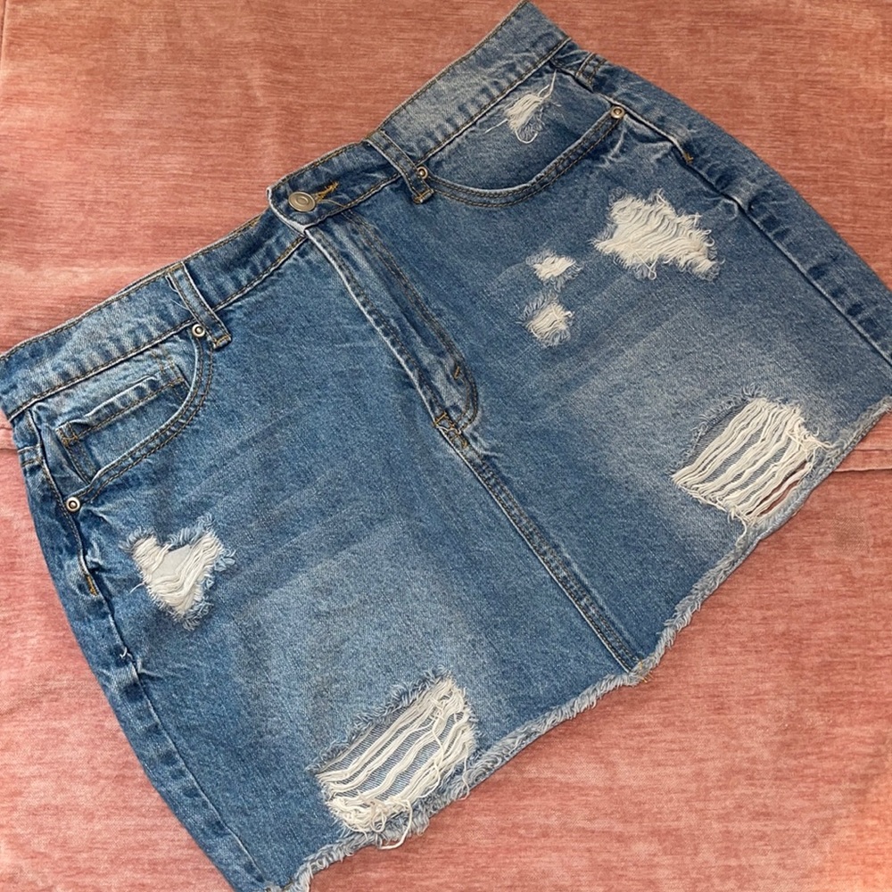 **USED** FOREVER 21 MINI JEAN SKIRT